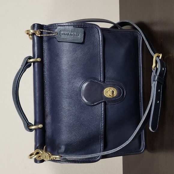 **SOLD**Vintage Coach Navy Willis #9927 - Picture 3 of 13